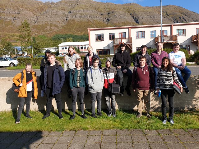 Nýsköpunarnemendur í úrbótagöngu