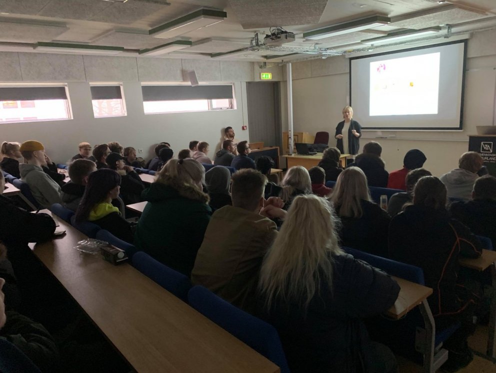 Frábærir fræðslufyrirlestrar í gær