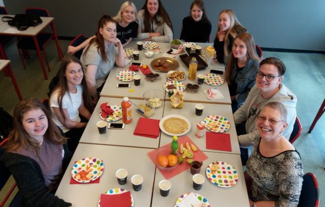 Breakfast party in English class