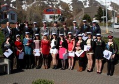 VA brautskráði 29 nemendur