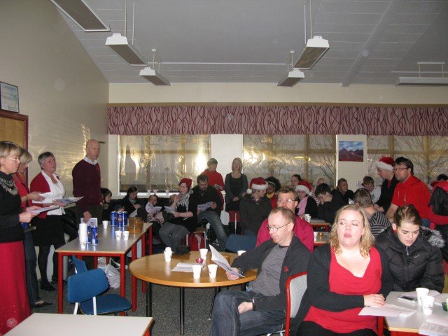 Jólin nálgast. Frá jólastund 2010.