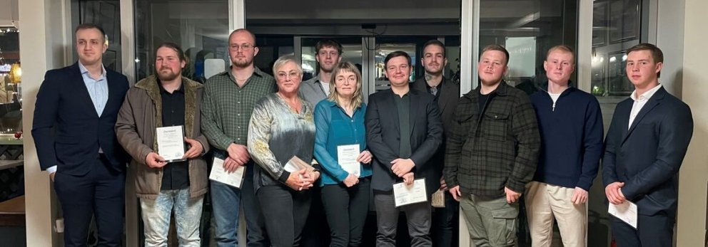 Afhending sveinsbréfa