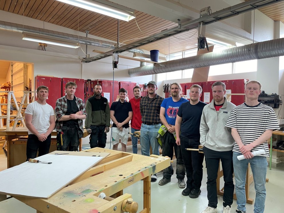 12 nemendur VA ljúka sveinsprófi í húsasmíði