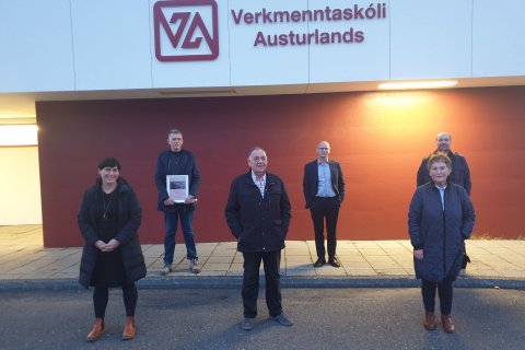 Verkmenntaskólanum barst önnur góð gjöf