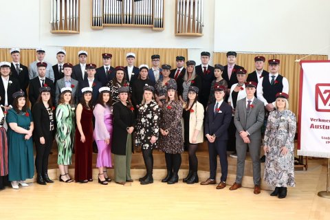 46 nemendur brautskráðust í dag