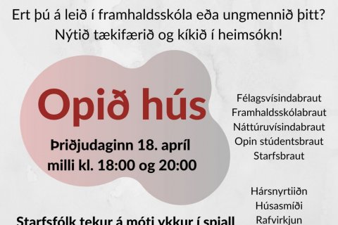 Opnu húsi frestað til 18. apríl