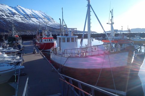 Norðfjarðargöng lokuð